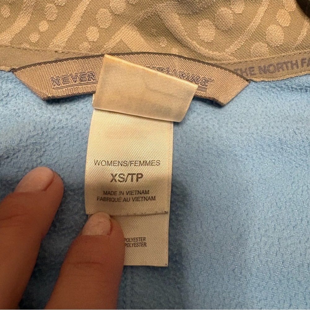 The North Face women’s XS Light Blue and Tan Jacket - Picture 9 of 15